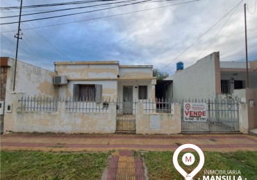Casa calle Medus y Leonidas Echague